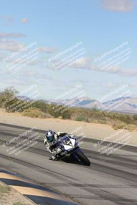 media/Nov-16-2025-Race Pace (Sun) [[8c5fa54630]]/Verified Riders/4-Turn 3 Inside (1050am)/